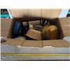 Image 1 : Box of kitchenware