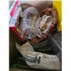 Image 2 : Lot of misc kitchenware