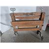 Image 2 : Vintage clothes wringer