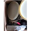 Image 3 : Box full of kitchenware