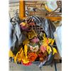 Image 3 : Lot of misc items- picture, décor