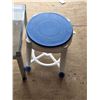 Image 2 : Small table with glass top and plastic stool