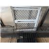 Image 3 : Pet gate and kennel- 21"H