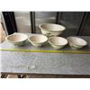 Image 2 : 4 ceramic bowls
