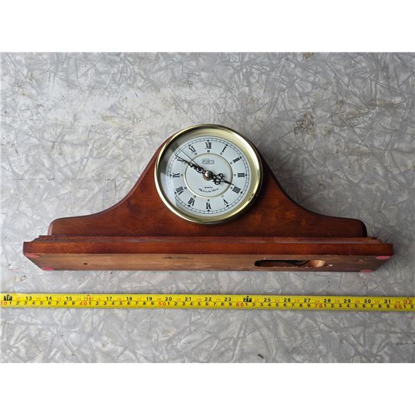 Clock- no batteries
