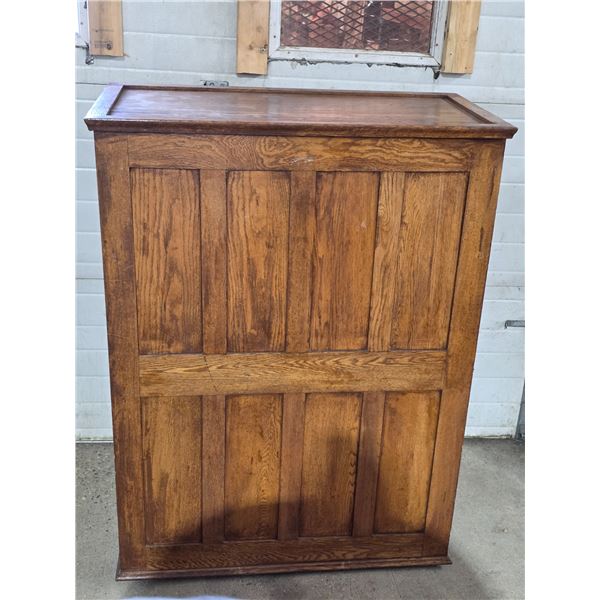 Antique oak mapping case complete with 8 maps- dated 1907- maps are 34" by 48" - see desc.