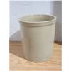Image 5 : One Gallon Medalta Crock *No Cracks or Chips*