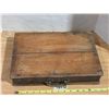 Image 4 : Old Wood Storage Box 10'' By 15'' with 2 keys Seactor Name Tag *Broken Lid*