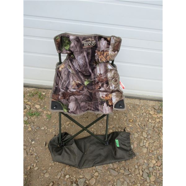 (1) Timber Ridge Hunting Gear Folding Camo Chair with Bag Unused