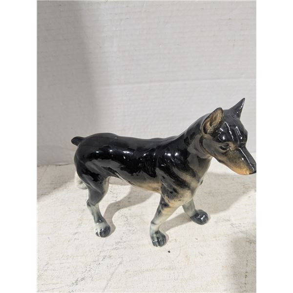 Porcelain/Ceramic statuette, doberman