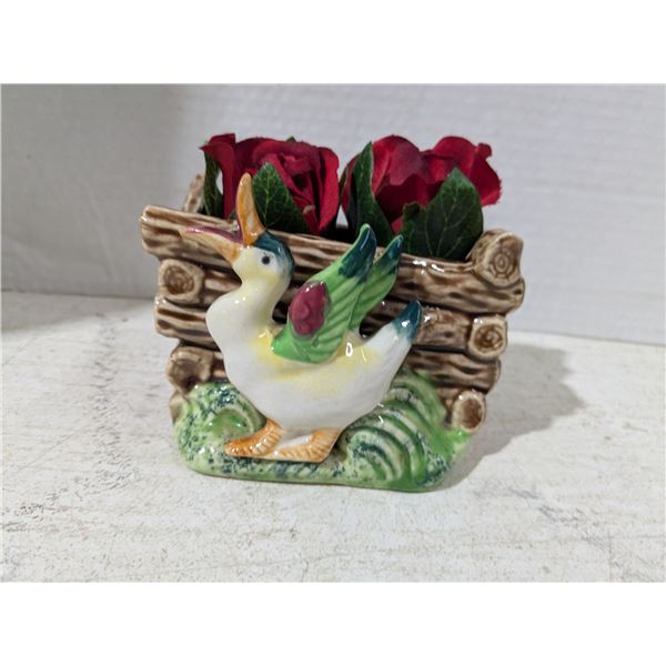 Porcelain/Ceramic Ornament, duck with roses
