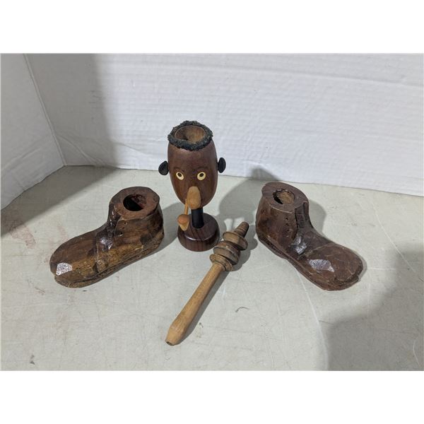 Carved wood décor