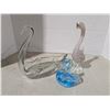 Image 1 : 3 glass swan sculpture