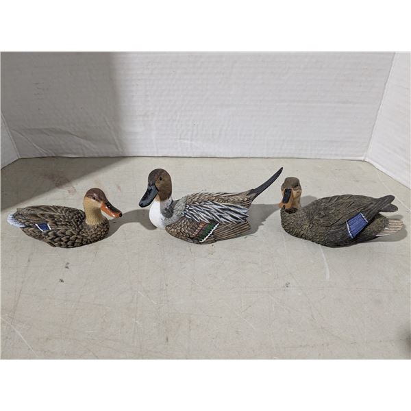 Porcelain/Ceramic ornaments, birds