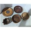 Image 1 : Carved wood dishes
