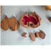 Image 5 : Wood décor, music box, basket, etc