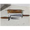 Image 2 : Meat fork and Knife, carved wood tabletop holder, made in India