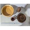 Image 3 : Wood dish and containers