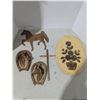 Image 1 : Carved wood décor, wall décor, (ceramic horses)