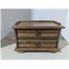 Image 1 : Carved wood décor, jewellery box