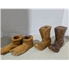 Image 1 : Carved wood décor, feet and boots
