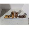 Image 2 : Carved wood décor, feet and boots