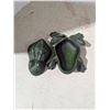 Image 4 : Metal ornaments, frogs and bear
