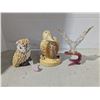 Image 1 : Glass and seashell bird figurines