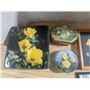 Image 3 : Décor- tins, pictures, etc.