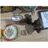 Image 6 : Décor- tins, pictures, etc.
