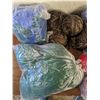 Image 4 : Mixed colored yarn lot