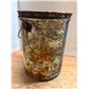 Image 4 : Vintage 1-pound or small-format metal grease tin featuring the classic red and yellow Shell pecten l