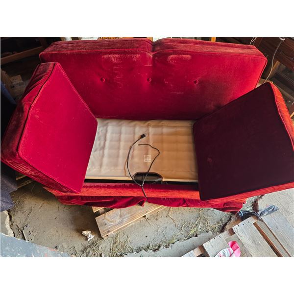 hyda bed- 53" by 31" by 32"H