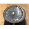 Image 2 : Heavy-duty mechanical floor scale. (Working)