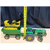 Image 2 : Vintage Tonka tractor and trailer set, paired here with a yellow and black Tonka crawler/loader toy 