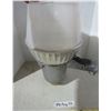 Image 1 : Outdoor secruity yard light roughly 16'' tall