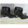 Image 1 : Womens heeled boots size 7