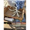 Image 5 : Pallet of misc items, tins, sheds, chair