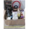 Image 1 : Table lamp, sandals, etc