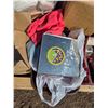 Image 3 : Pallet of misc items- books, cups, christmas lights