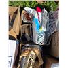 Image 5 : Pallet of misc items- kitchenware, cook books, glassware