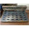 Image 3 : Oval sink 24x16", steel step/shelf, and large steel framing