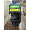 Image 2 : "Weed Eater" Gas weed wacker, 17" cut, untested-good compression