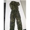 Image 4 : 3 Woodland Digital Camo sets, pants(size 6730) and shirts(size 6736)