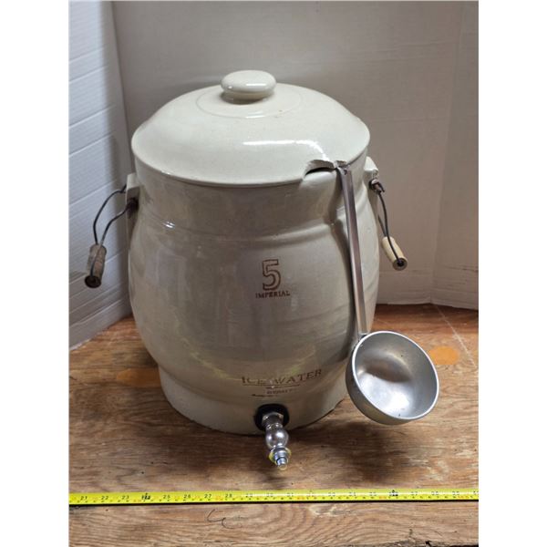 #5 medalta water crock- has lid and spicket- has damage