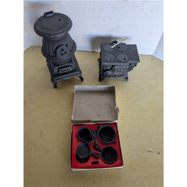 Miniature cast iron stoves and dishes