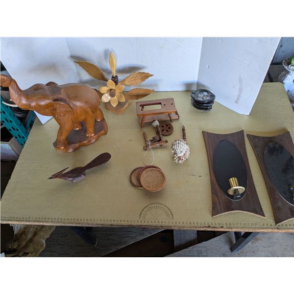 Mixed wood décor lot