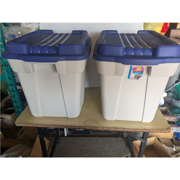 2- 22Gallon rubbermaid totes with lids