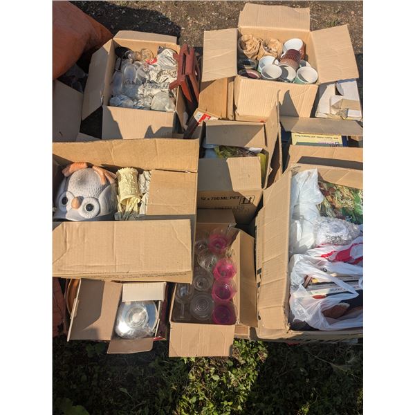Mixed pallet lot, dishes, kitchenware, etc