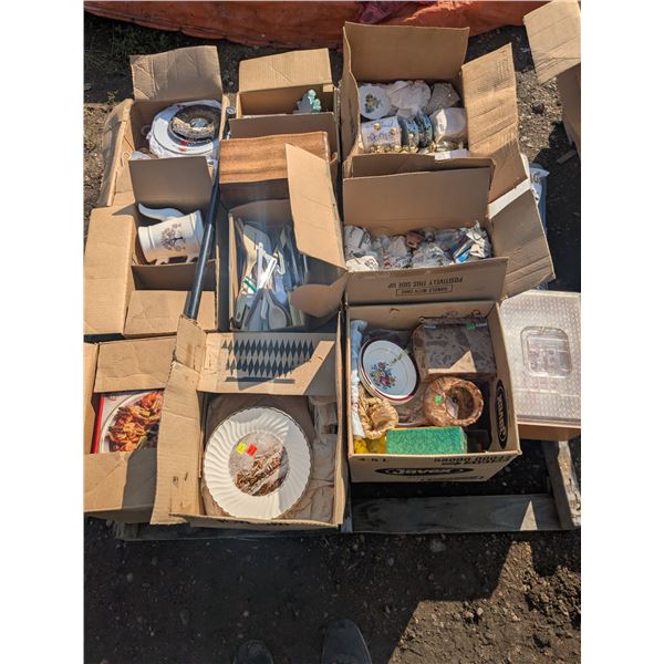 Mixed pallet lot, Cook books, dishes, etc
